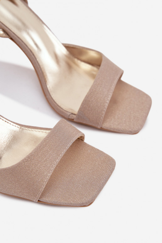 Dames sandalen met dunne hakken met glans gouden kleur Brisora