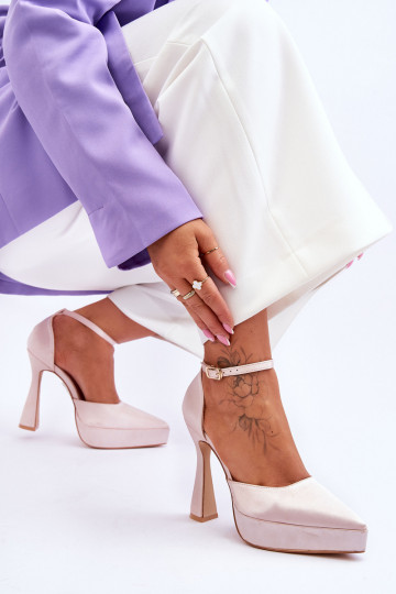 In de mode Schoenen Op bredere pin Lichtroze tint Het heeftdness 2