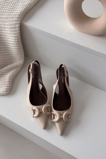 Dames sandaaltjes met dunne hakjes en decoratieve details, ivoorkleurig Brienne 2
