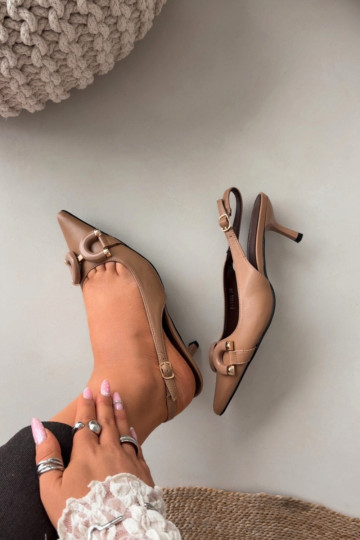 Dames sandaaltjes met dunne hakjes en decoratieve details, bruin Brienne