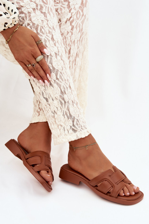 Damespantoffels met brede hakken bruine kleur Lorania