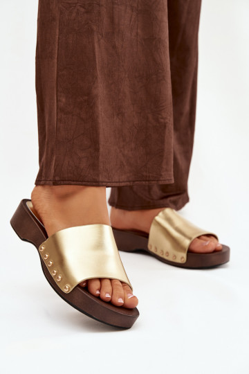 Dames slippers met studs in gouden kleur Terissa 2
