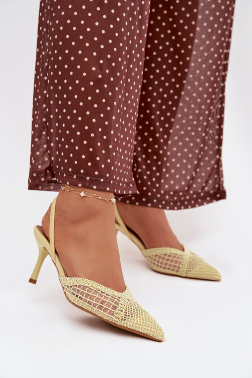 sandalen met opengeInerkte elementen met dunne hakken geel Hanelis