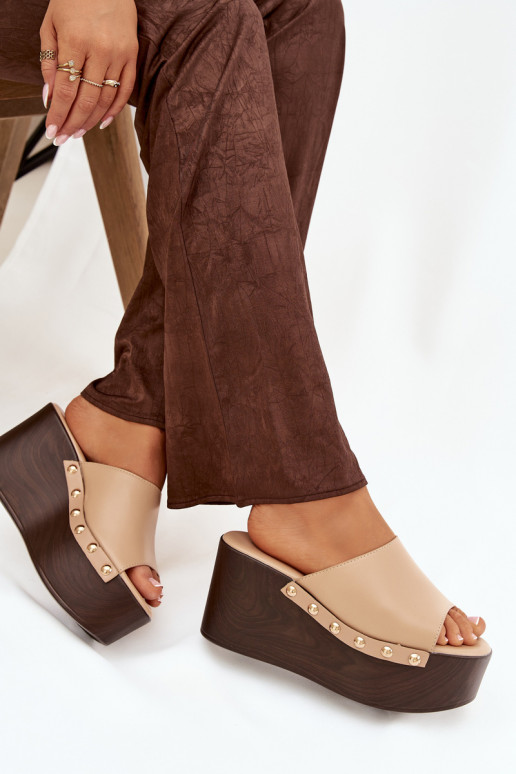 Damespantoffels Op de INig met klinknagels beige Het heeftreline