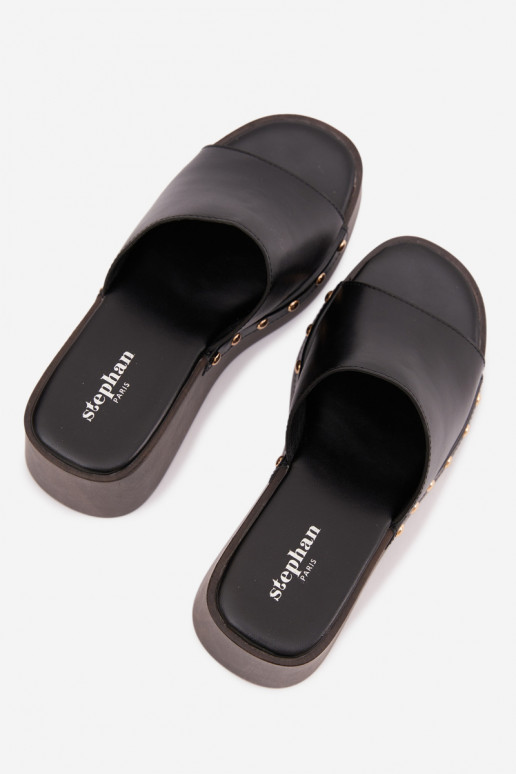 Dames slippers op platform met gouden studs in zwarte kleur Arionne
