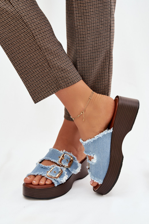 Damespantoffels met platform in goudkleur met blauwe gespen