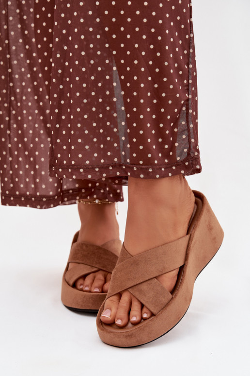 Bruine damesplatformslippers van kunstsuède „Calorine"