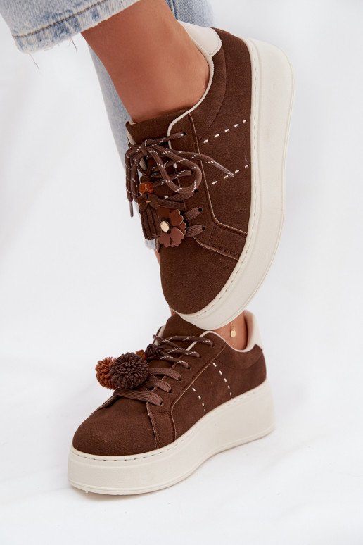 Chocolade Corinna dames platform sportschoenen met sierlijke pompons