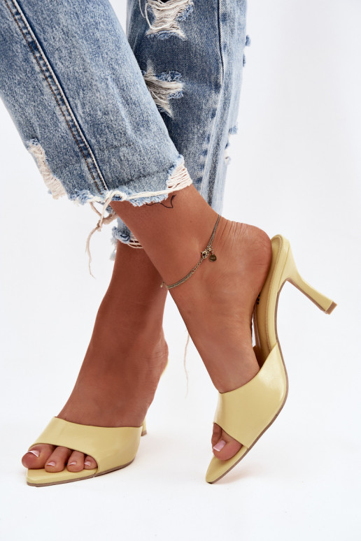 Dames gele lak slippers met hakken Lirissa
