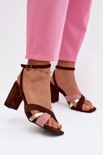 Dames hoge hak sandalen met bandjes van kunstsuède, chocolade kleur Karilora 2