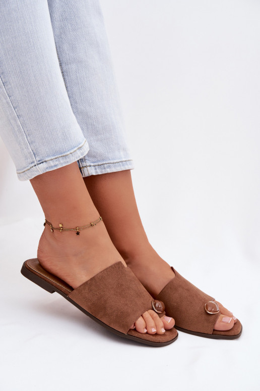 Slippers Dames plat Met sierlijk Detalem van eco-suèdeoIne bruine kleur Selavine