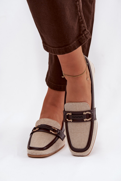 Dames bruin zandkleurige mocassins met decoratieve elementen „Evelora"