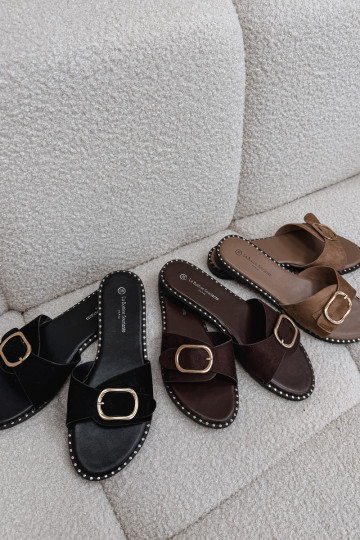 Damespantoffels met brede hakken met gouden gespen zInart Selivelle 2