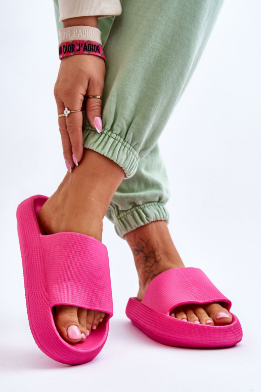 Modieuze slippers van schuim op een enorm platform roze Linnea