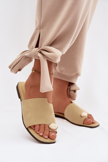 Dames platte slippers met decoratieve elementen van kunstsuède in geel Selavine