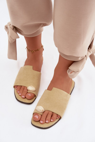Slippers Dames plat Met sierlijk Detalem van eco-suèdeoIne geel Selavine 2