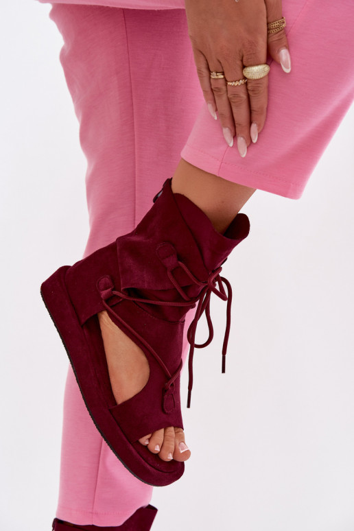 Dames sandalen van eco-suèdeoIne met laarzen I INiązaniem bordeaux Ferlisse