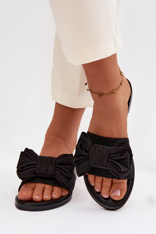 Dames zwarte pantoffels met brede hakken en strikken Amivelle