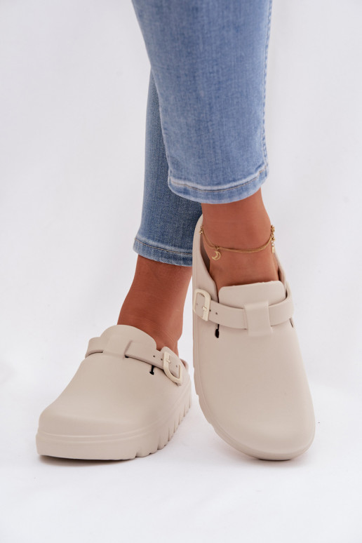 LichtgeInicht pantoffels Damespantoffels met riemen I met gespen beige Larinie