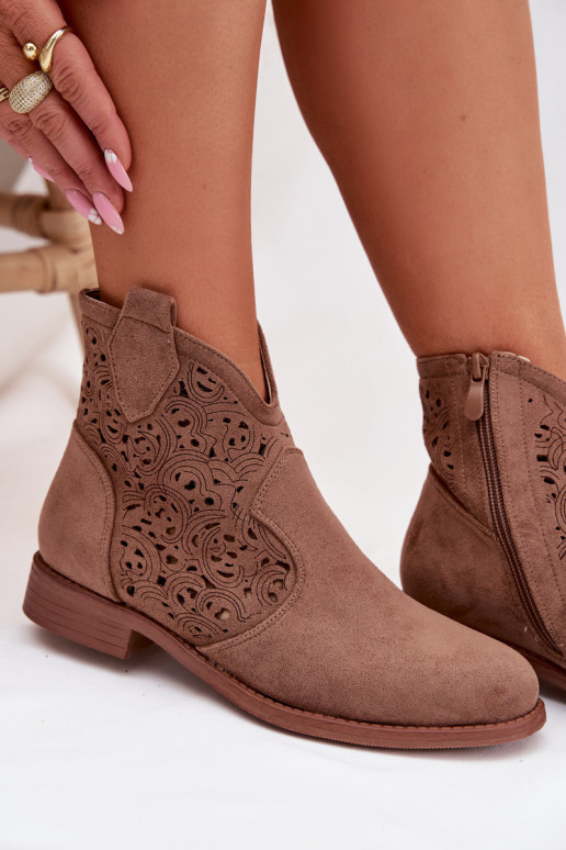 Ażurowe dames enkellaarsjes met brede hakken S.Barski HY61-8026 bruine kleur