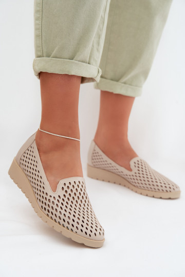 Dames schoenen met ażurowe elementen in zandkleur Flariette 2