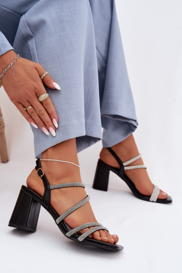 Dames hoge hak sandalen met bandjes en zirconia in zwarte kleur Brelia