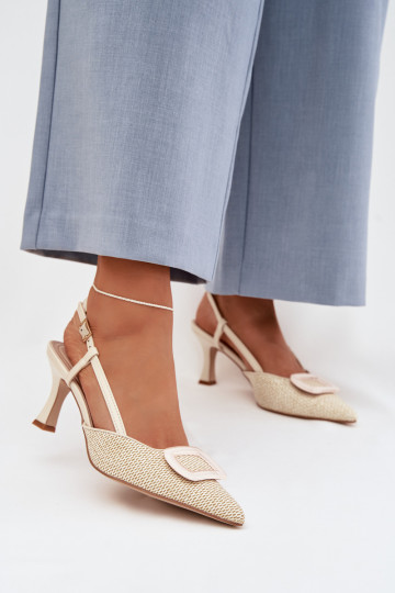 Dames sandalen met hakjes met mooie elementen in zandkleur Eslina
