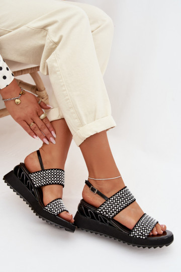 Leren suede sandalen met decoratie D&A CR61-3067 in zwarte kleur