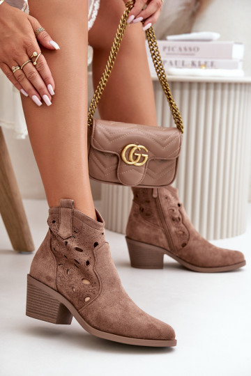 Dames OpengeInerkte laarzen gemaakt van suède coInboystijl bruine kleur S.Barski HY42-086