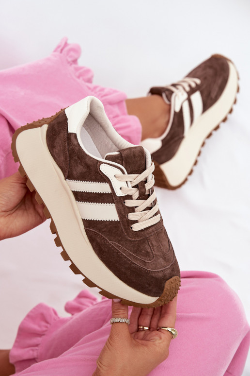 Sneakers model schoenen van suède met platform D&A GR61-5986 CzekoladoIne