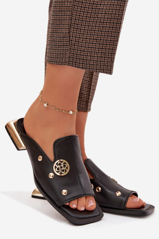 Leren pantoffels Ze gouden kleurmi Ozdobami D&A CR61-3060 zInart