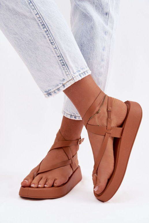 sandalen door de vinger Dames met platform bruine kleur Gelira