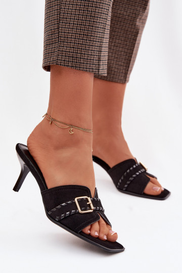 Dames slippers met dunne hakjes en gouden gespen in zwart Jelira 2