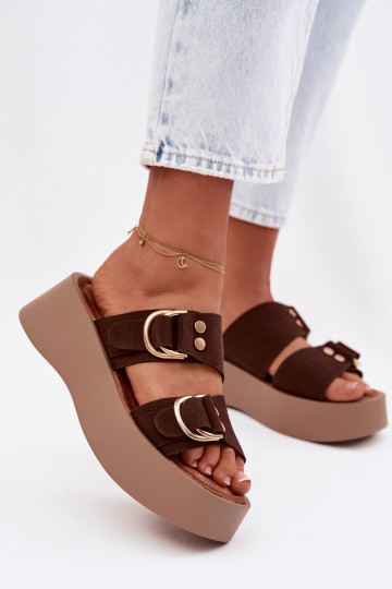 Vrouwen slippers met platform en gouden gespen in chocolade kleur Nelirae