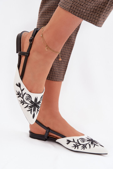 Vrouwen sandalen met platte zool in zwarte kleur Grelia