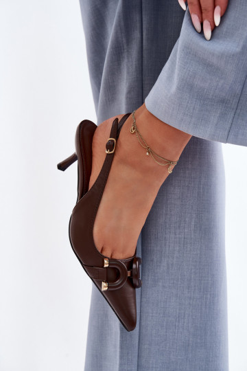 Vrouwen sandalen met dunne hakken en decoratieve elementen in chocolade kleur Brienne 2