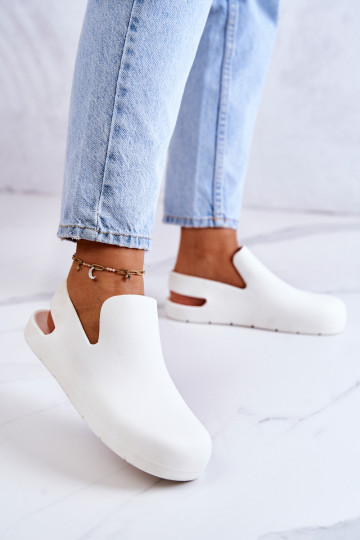Rubberen slippers witte kleur 2