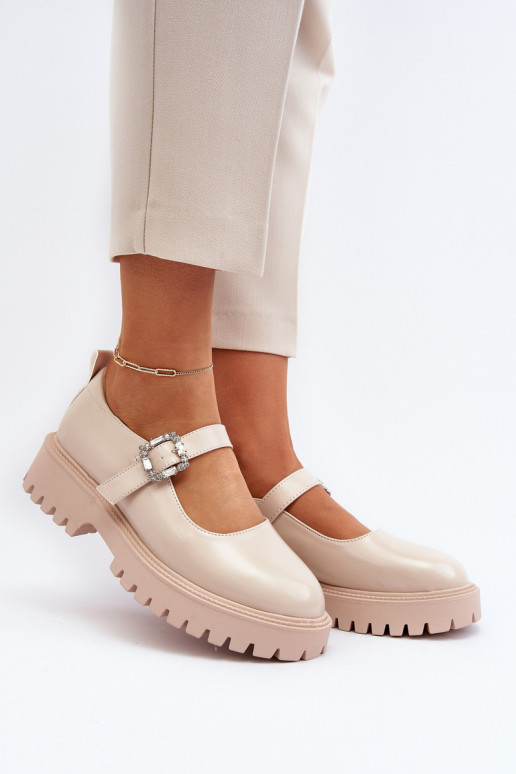 Gelakte damesschoenen versieren met gespen beige Lindnessa