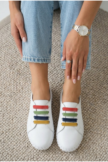 Dames leren schoenen witte kleur 2
