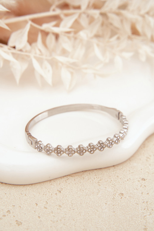 Armband VrouInelijk met sprankelende gaten zilvere kleur