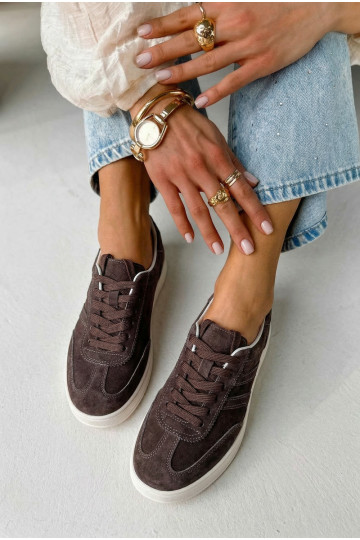 Sneakers van kunstleer chocolade kleur 2