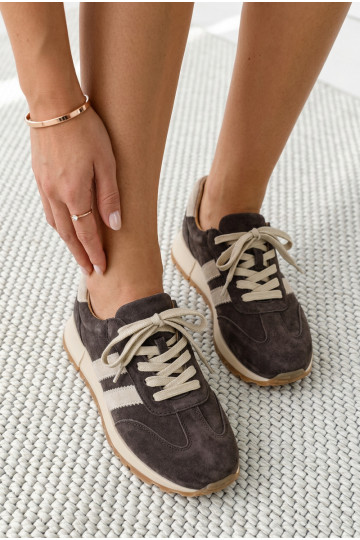 Dames sneakers van kunstleer bruine kleur 2