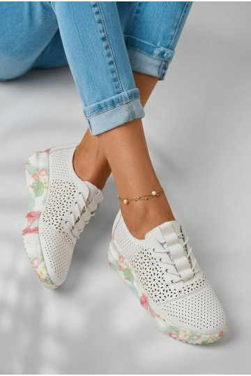Dames leren schoenen met perforaties Telina witte kleur