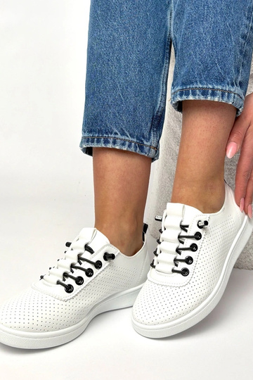 Witte instap perforatiesportschoenen Adèle 2