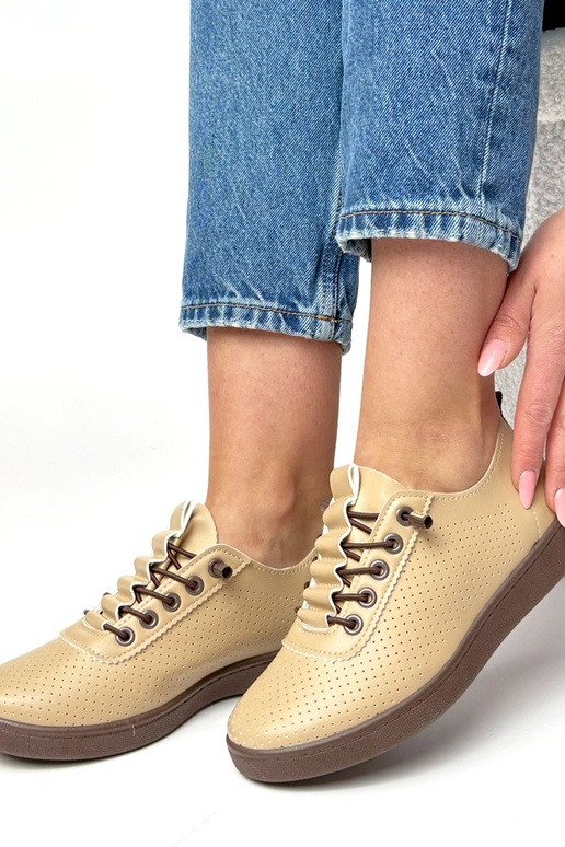 Zandkleurige instap...