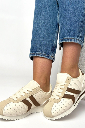 Zand-bruin sportieve sportschoenen Camille 2