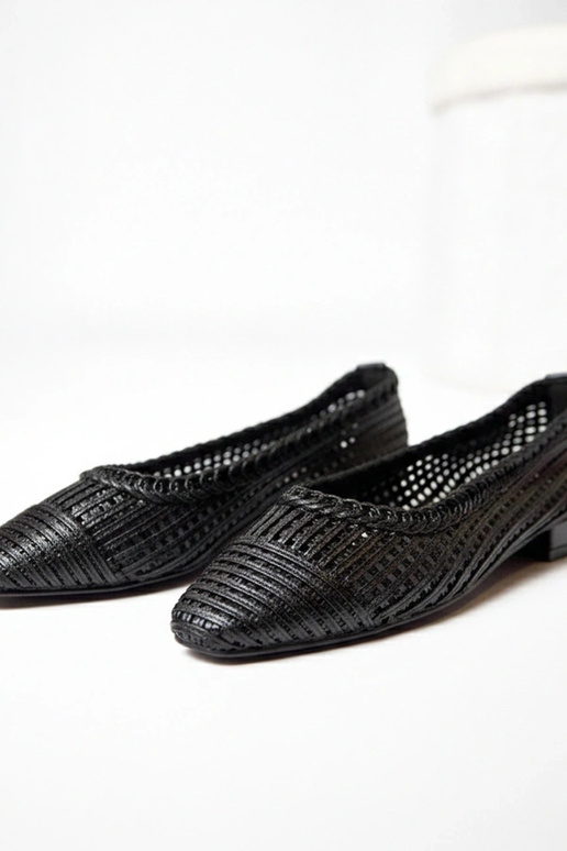 Zwarte opengewerkte ballerina's met...