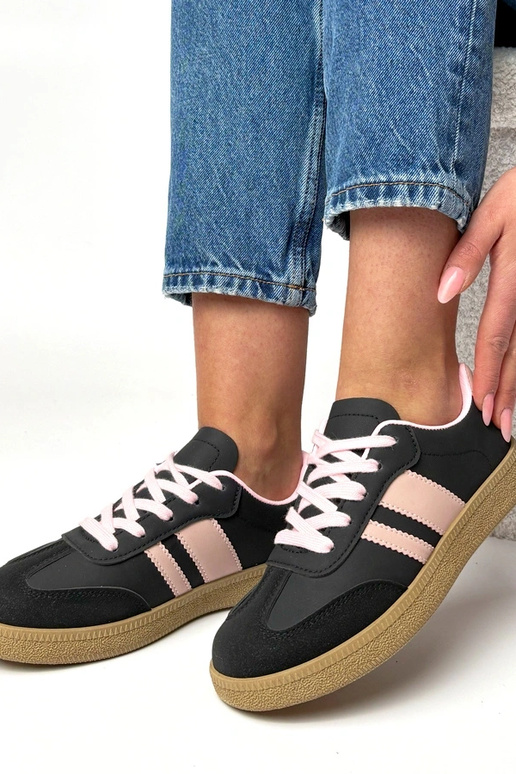 Zwart-roze dagelijkse sportschoenen...
