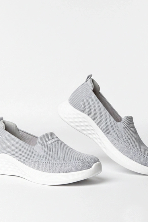 Grijze instap sneakers van stof Zoe