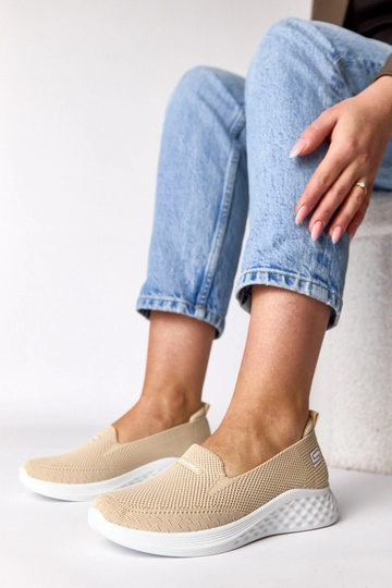Zandkleurige instap sneakers van stof Zoe